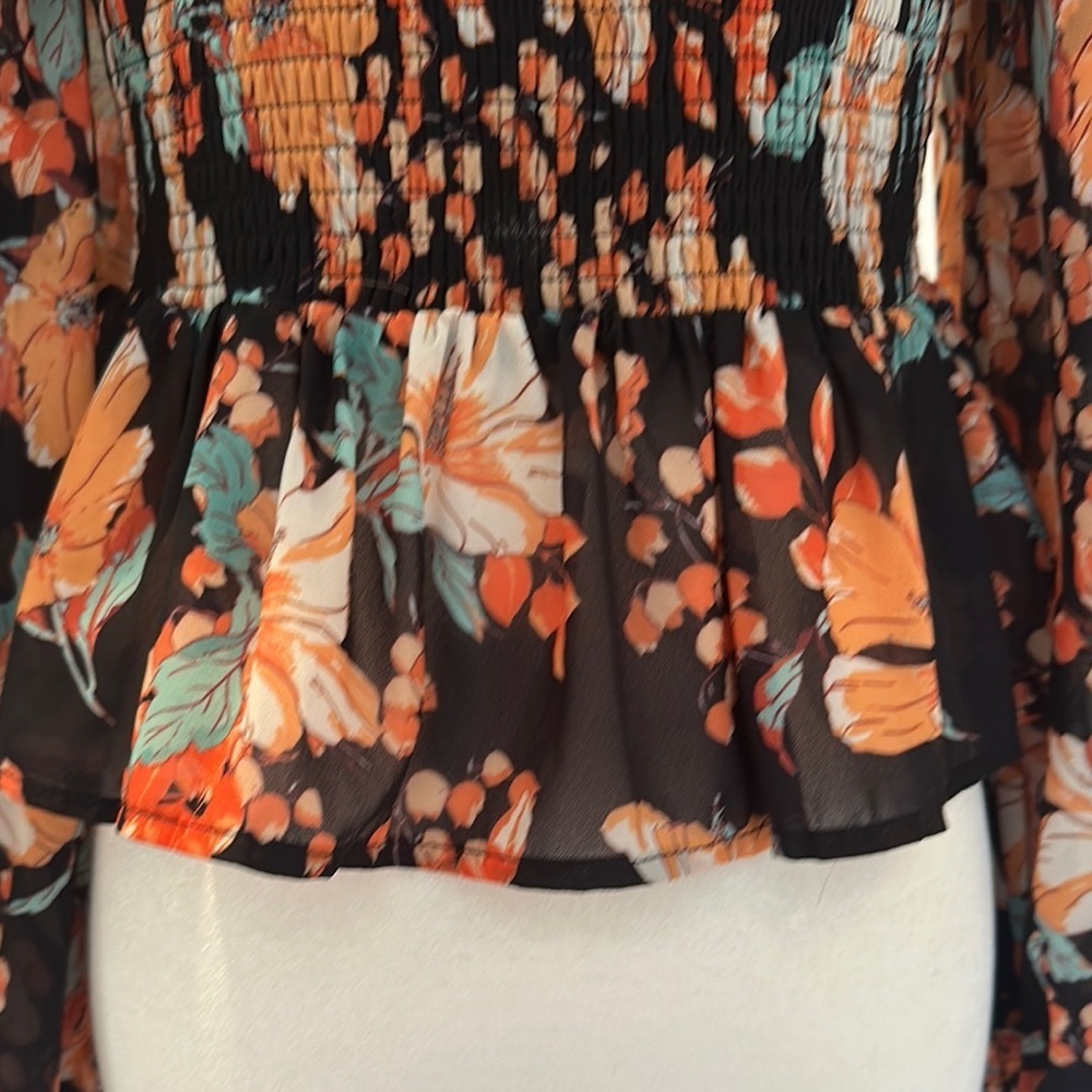FlyingTomato Floral Off-Shoulder Women's Top size small - Picture 3 of 11